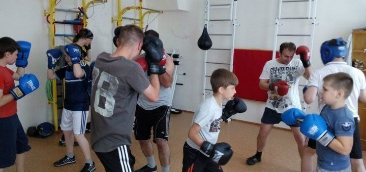 Gimnasium terbaik untuk tinju dan kickboxing di Nizhny Novgorod pada tahun 2024