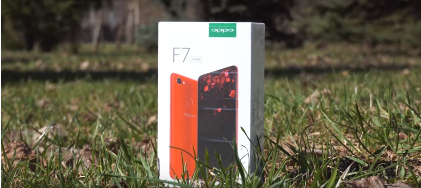 Telefon pintar OPPO F7 64GB - kelebihan dan kekurangan