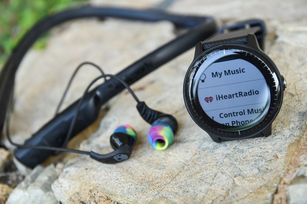 Jam tangan pintar Muzik Garmin Vivoactive 3 - kebaikan dan keburukan