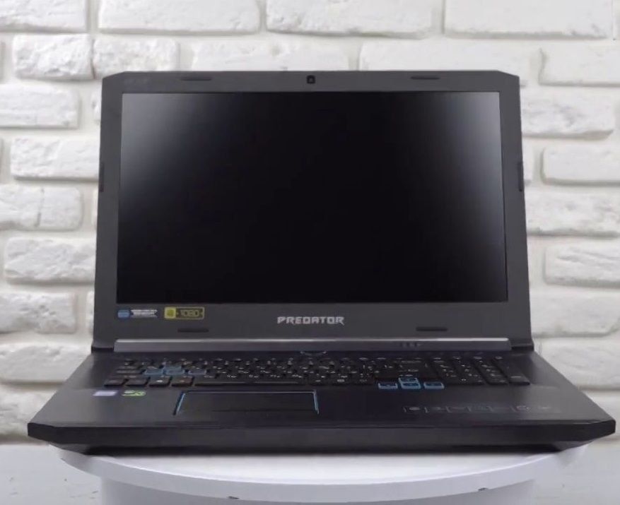 Ulasan Acer Predator Helios 500 - kebaikan dan keburukan