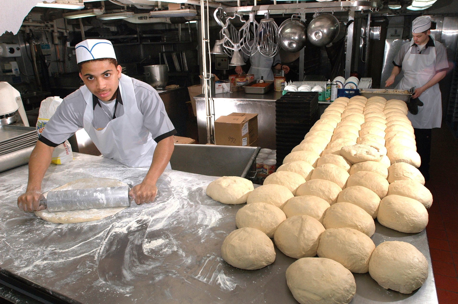 Penarafan kabinet roti terbaik untuk tahun 2024