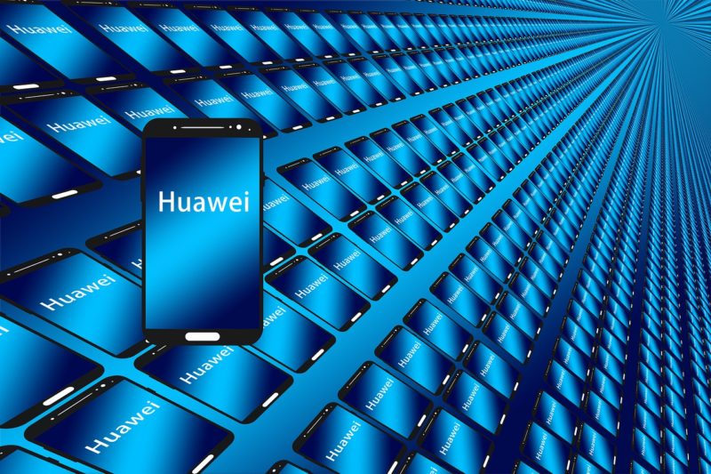 Ulasan telefon pintar Huawei Enjoy 10s dengan ciri utama